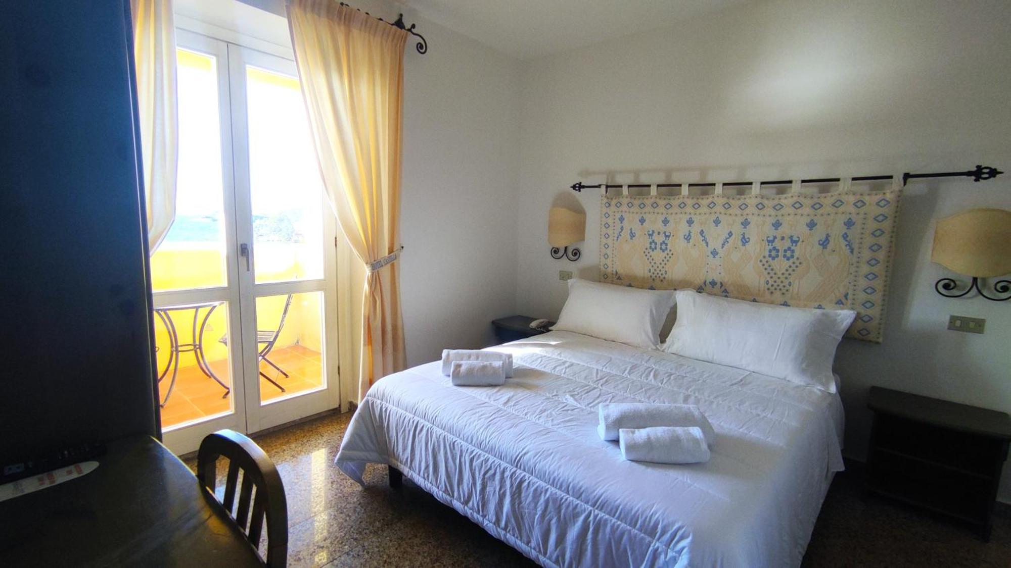 Hotel Castello Golfo Aranci Εξωτερικό φωτογραφία